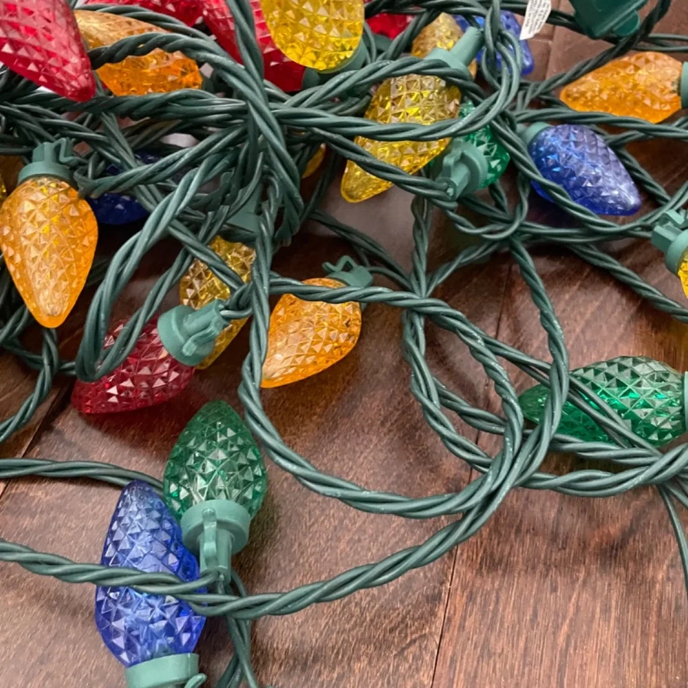 🎄🎅🏻 Colorful Christmas lights ❤️🧡💛💚💙